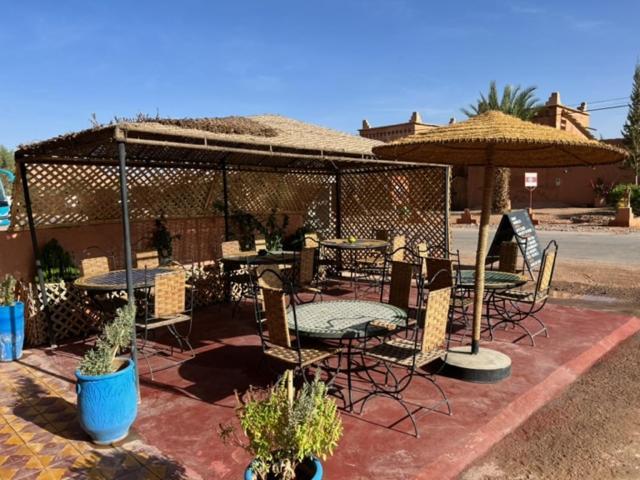 Etoile Filante D Or Hotel Ait Benhaddou Buitenkant foto